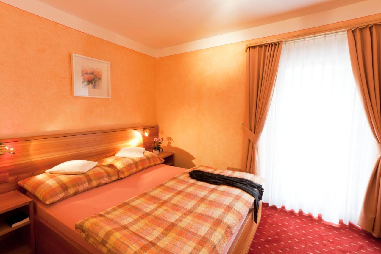 Albergo Croce Bianca Poschiavo Extérieur photo